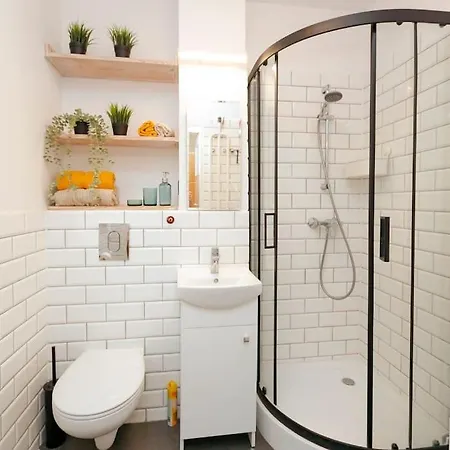 Wawaview! With An Amazing View! Powisle.